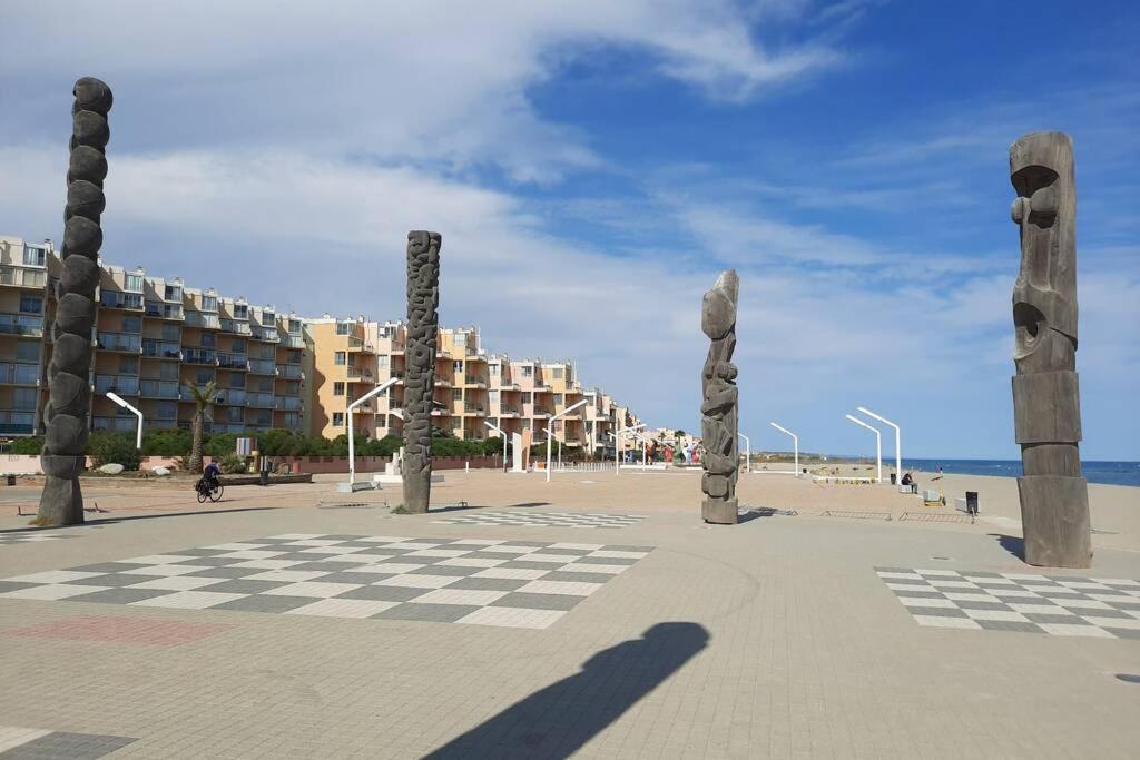 Appartement Vue Mer, Acces Direct Plage, Parking Privatif Le Barcarès エクステリア 写真
